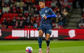 CAHN club receives good news: overseas Vietnamese defender Adou Minh obtains Vietnamese citizenship.