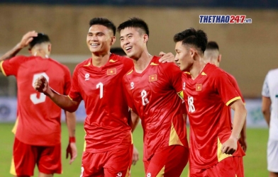 Malaysian fans are concerned as Vietnam wins 3-0 against Bangladesh.