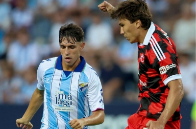 CLB Premier League suddenly abandoned the match, leaving Malaga to score into an empty net