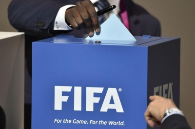 The 'golden throne' of FIFA burns fiercely, the anti-Infantino faction continues to gather more forces