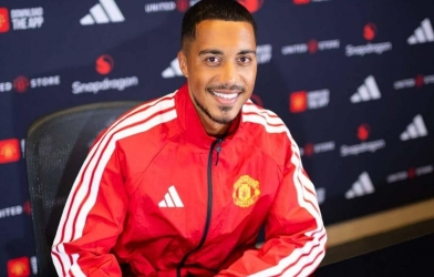 The £35 million Man United new signing 'reveals' a surprising secret.