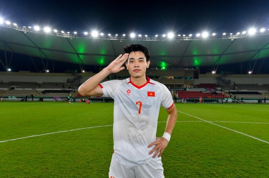 South Korean media expresses genuine concern as Vietnam's national team loses Dinh Bac in the match against Malaysia.