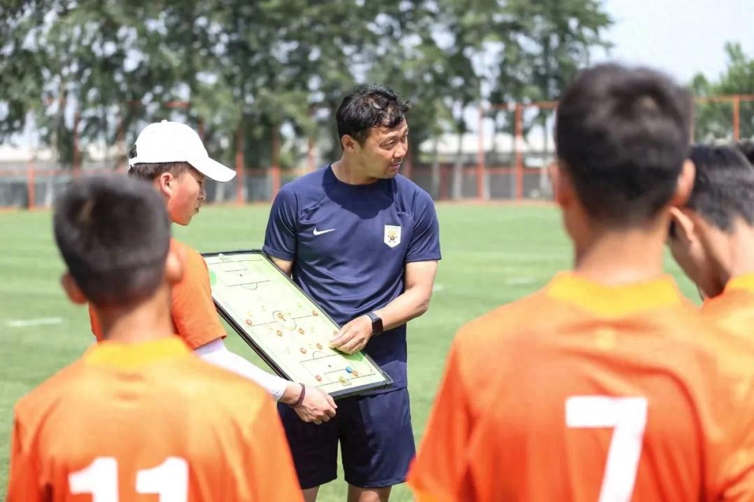 Wang Qiang: Teaching children a skill that benefits them throughout their life provides a sense of accomplishment that other positions cannot offer.