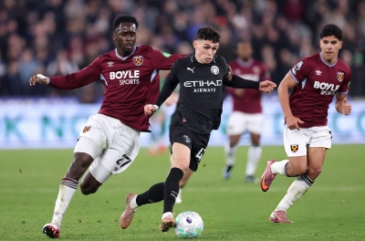 Manchester City's draw with West Ham hands the title advantage to Arsenal