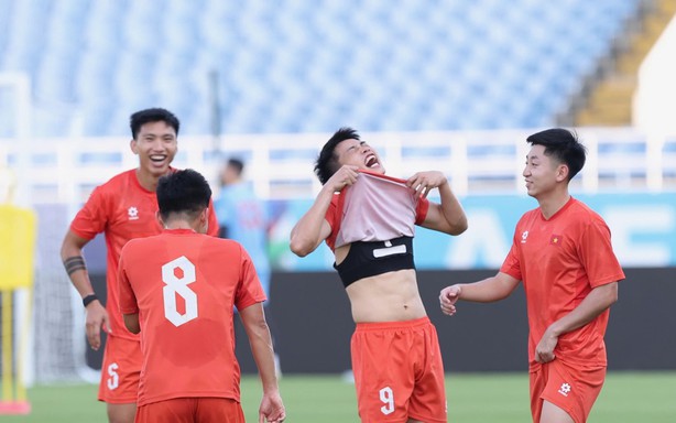 The Vietnam national team needs to demonstrate their superiority.