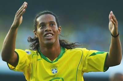 Ronaldinho makes a comeback appearance in England