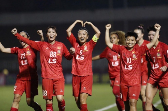 Vietnam's national team officially enters the Asian Cup quarter-finals.