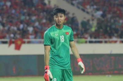 The bottom-ranked V-League team targets Coach Park’s favorite player to replace Bùi Tiến Dũng