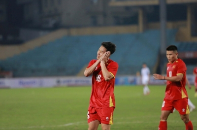 Celebrating in a 'unique' style, Vietnamese national team star reveals special message behind it.