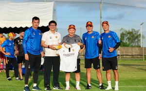Coach Park Hang Seo and his Thai club win against HAGL