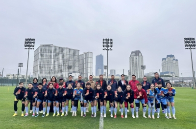 Vietnam women's national team resumes training, VFF President visits and encourages