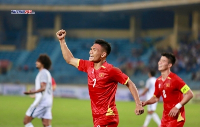 Bangladesh fans erupted with emotions after the 0-3 loss to the Vietnam national team.