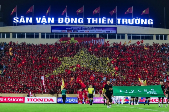 Malaysia's former star: 'Vietnam's host carefully calculated when choosing Thiên Trường Stadium'