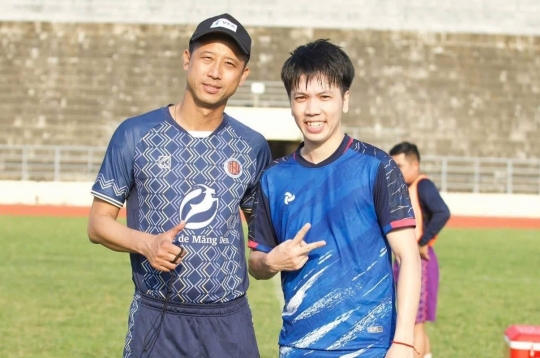 A 'once-in-a-century' player returns to lead a Vietnamese football team