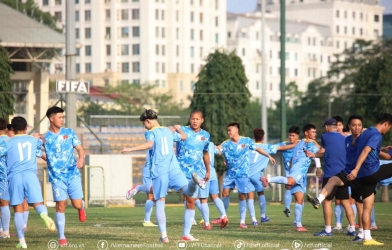 Vietnam U19 officially assembles, many faces face risk of elimination