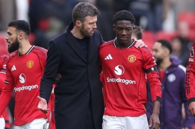 Carrick does something special for Mainoo after World Cup shock