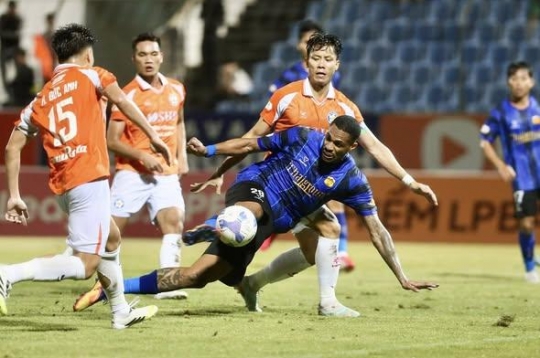 A last-minute masterpiece saves Da Nang, HAGL loses three unbelievable points