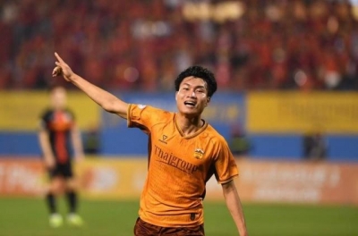 'The Killer' 1.81m tall striker shines in debut match for Vietnam U23
