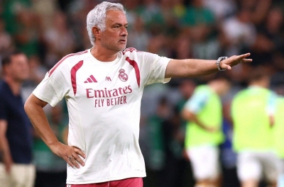 Mourinho hints at 5 "hidden cards" of Real Madrid before La Liga