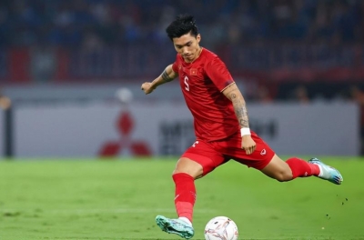 Indonesian media reacts with surprise to Van Hau's call-up to the Vietnam national team.