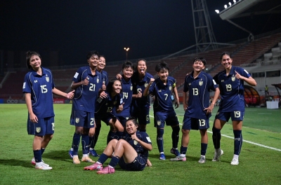 Thailand's 3-2 comeback victory pushes Vietnam to the bottom of the Asian tournament standings.