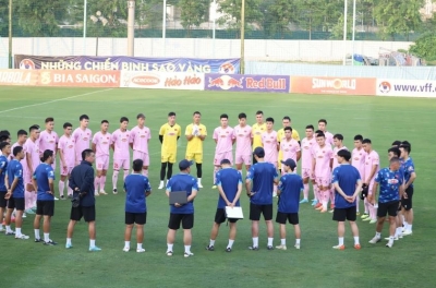 Vietnam's squad list against Malaysia: Many players...