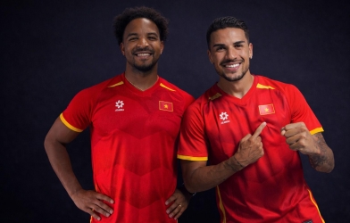 Xuân Son directly addresses partnering with Hoàng Hên in the Vietnam national team