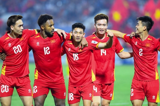 Good news keeps pouring in, Kim Sang Sik will be delighted with the momentum in the Vietnam national team.
