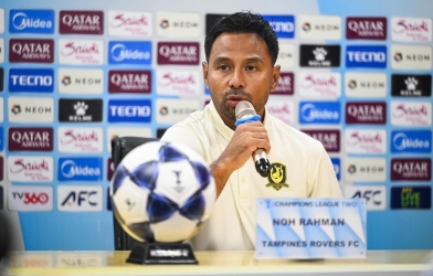 Singapore football team dismisses head coach just before rematch with CAHN