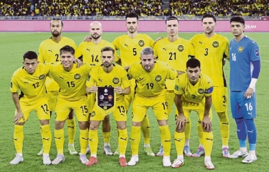 Malaysian media bluntly states that mistakes have cost the national team dearly.