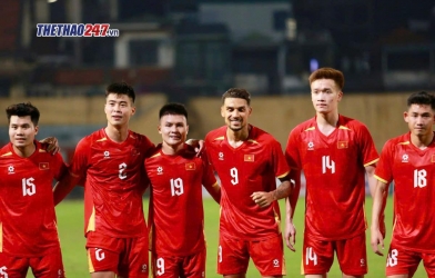 Thai fans erupted in reaction as Vietnam's national team easily defeated Bangladesh 3-0.