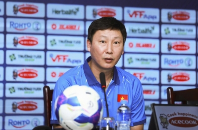 Overly confident, Coach Kim directly revealed Vietnam's tactics right before the Bangladesh team.