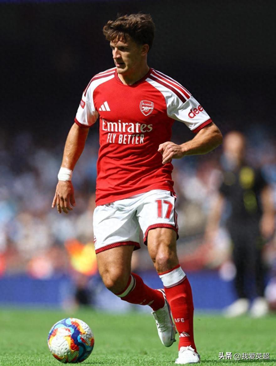 Even without the King Bear, there is him: Arsenal's 24-year-old new signing provided two assists in a single match, contributing to 5 goals in 5 games since joining—a bargain at 40 million euros.
