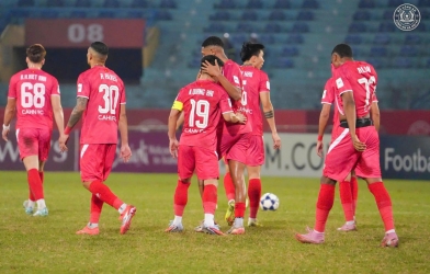 How do V-League clubs take their Tet Lunar New Year break in 2026?