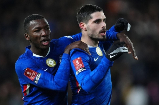 Live Chelsea vs Burnley: Getting Ready to Kick Off