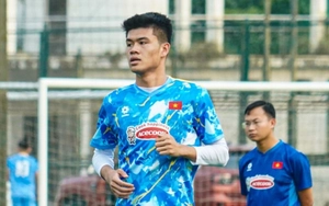 The 1.95-meter defender of Vietnam U23 misses the match against China U23 due to an unexpected incident.