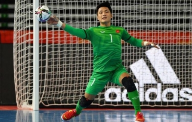 OFFICIAL: World Top 10 goalkeeper joins Vietnam national team for AFF Cup