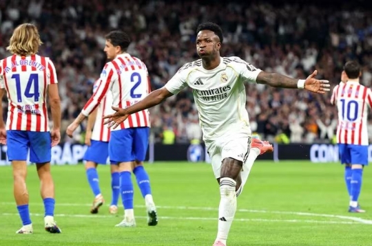 Vinícius scores a brace, Real Madrid wins thrilling Madrid derby