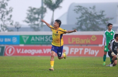 A brand-new 2006-born striker speaks candidly about his first call-up to the U23 Vietnam team.