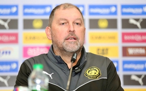 Coach Peter Cklamovski: 'The goal is to defeat the Vietnamese national team'