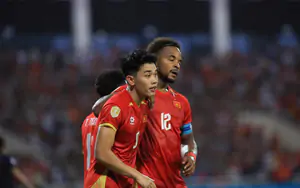 Identify the Vietnamese television channels broadcasting the two ASEAN Cup 2026 semifinal matches live.