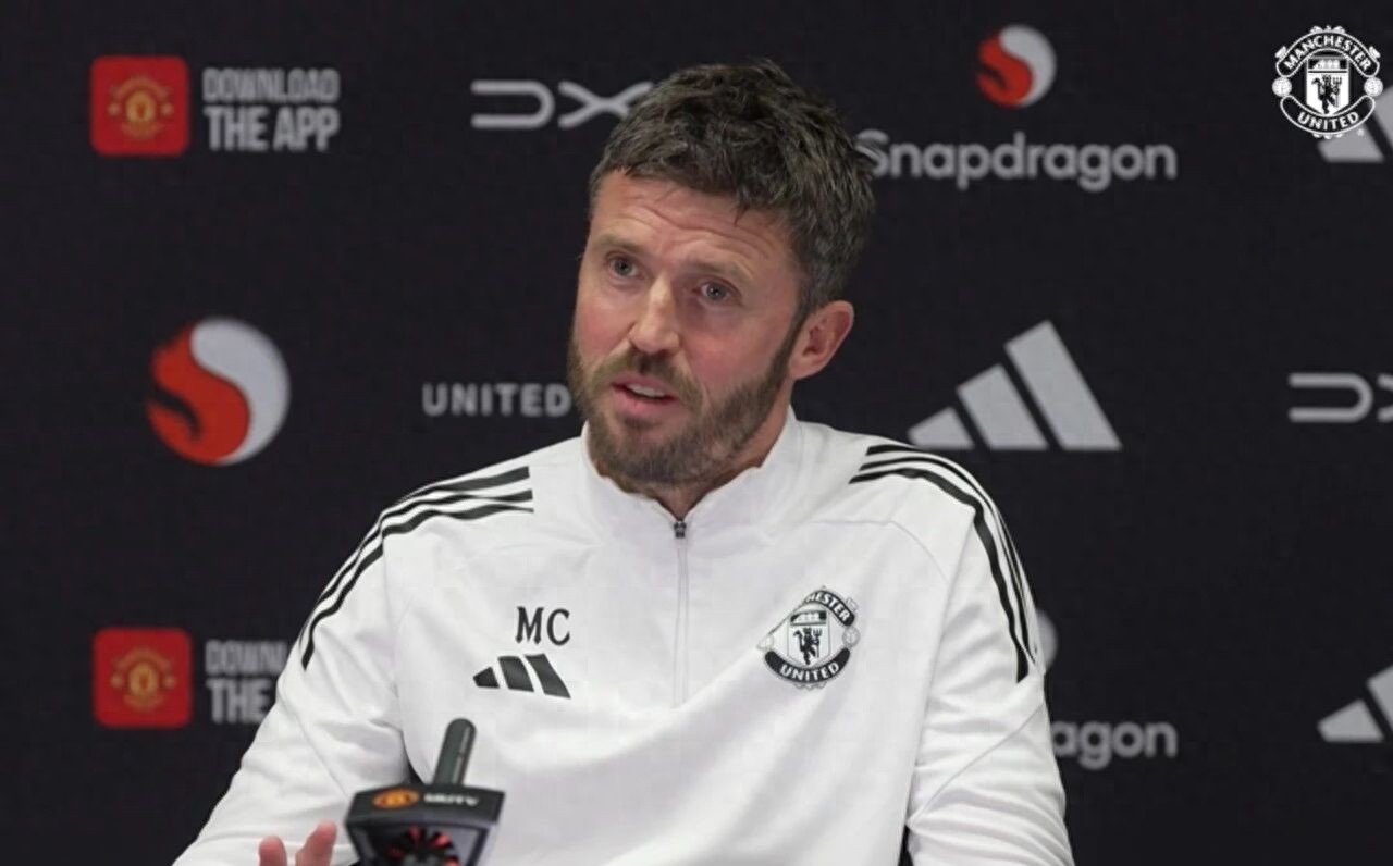 Manchester United's chance of entering the Champions League exceeds 85%, Carrick's permanent appointment seems imminent? Sir Jim Ratcliffe has not contacted any manager.