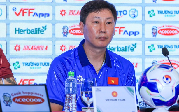 Coach Kim Sang Sik: 'Vietnam team will defeat Malaysia 2-0'