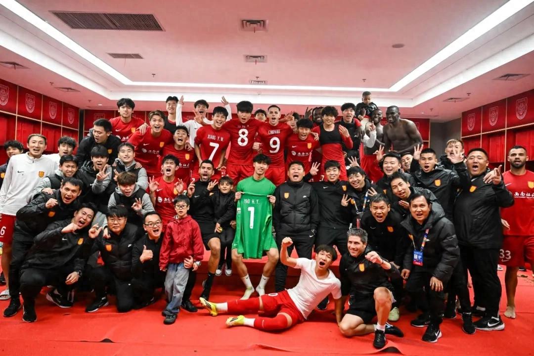 Chongqing Tongliang Dragons Secure First CSL Victory at Longxing Stadium, Temporarily Top the League