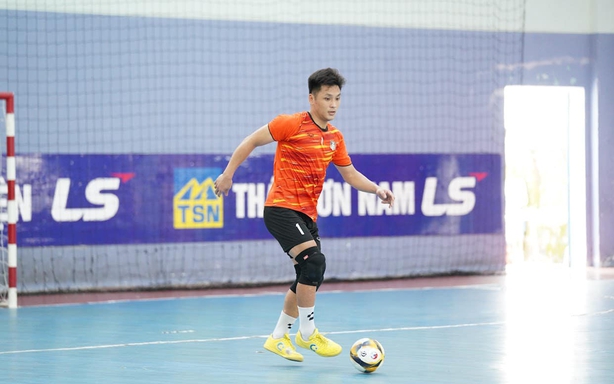 Golden Ball winner Ho Van Yi returns, Vietnam futsal sets high goals at Southeast Asian championship