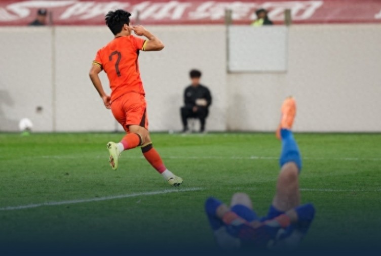 Back-to-back equalizers! U23 national team draws 1-1 with North Korea, Xiang Yu Wang's penalty saves the team, Li Xin Xiang creates the penalty for a remarkable contribution.