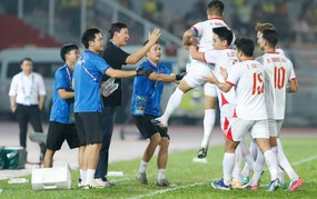 Hot Vietnamese football news today 18/8: Vietnam national team faces physical challenge